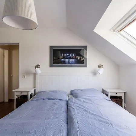 Feriehus Ferienwohnung-mour *